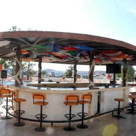 Club Pedalisa Апарт-отель 3*